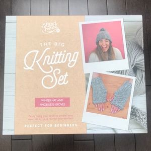 Hand Knitting Set - new in box